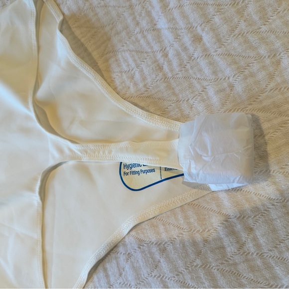 NWT SCUBA SCOOP NECK BODYSUIT - Picture 3 of 4